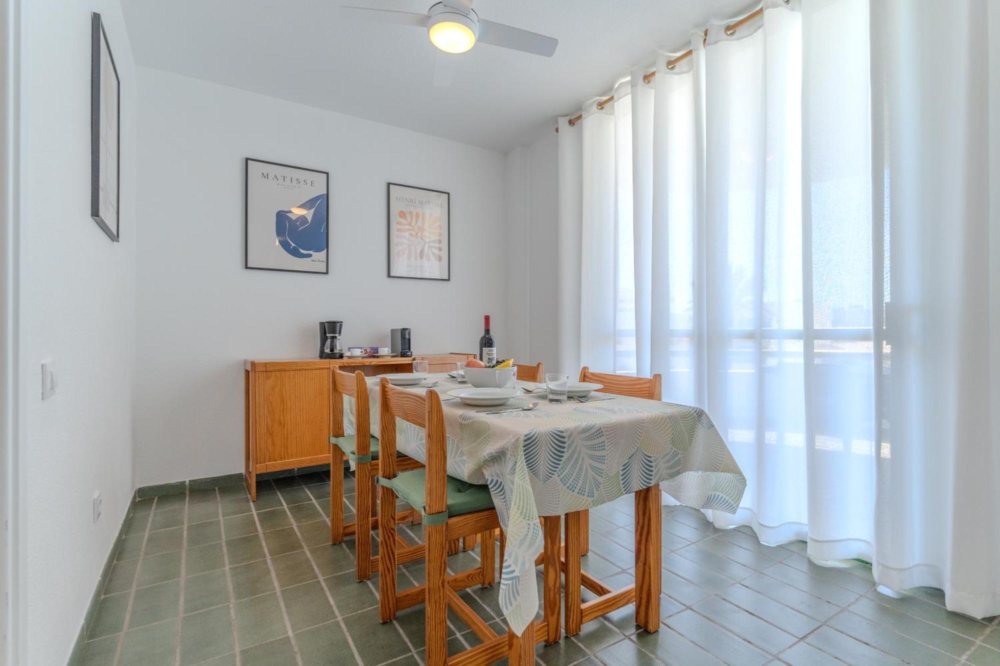 Go2Tenerife Apart Sira Family, Pool & Beach Playa de las Américas Exterior foto